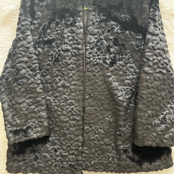 Sam Edelman faux fur coat - Picture 4 of 9